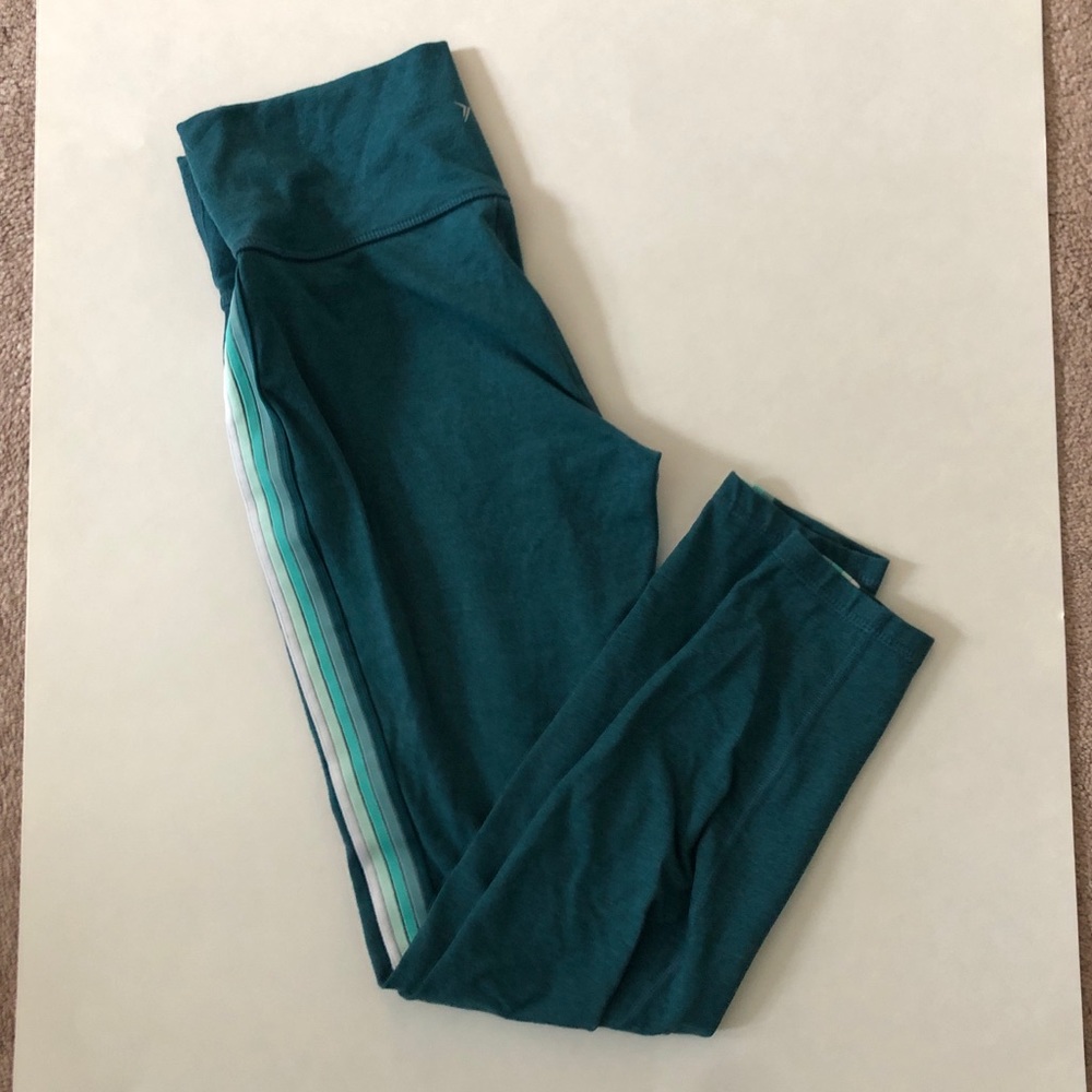 4 FOR 25🍷🌿 Old Navy workout legging